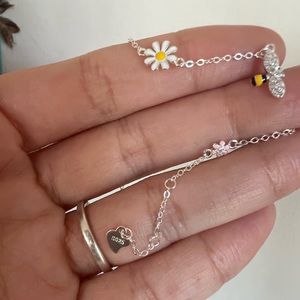 Small Sterling Silver Bee & Flowers Bracelet 🐝